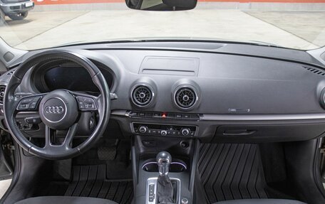 Audi A3, 2018 год, 1 995 000 рублей, 14 фотография