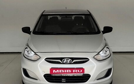 Hyundai Solaris II рестайлинг, 2013 год, 710 000 рублей, 2 фотография
