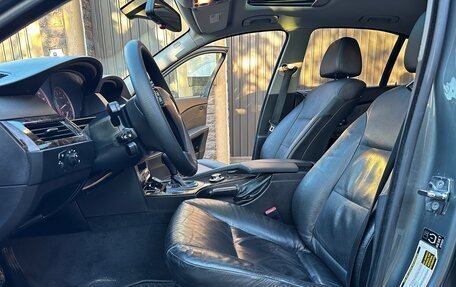 BMW 5 серия, 2005 год, 850 000 рублей, 18 фотография