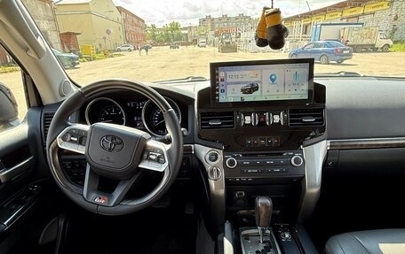 Toyota Land Cruiser 200, 2010 год, 4 400 000 рублей, 17 фотография