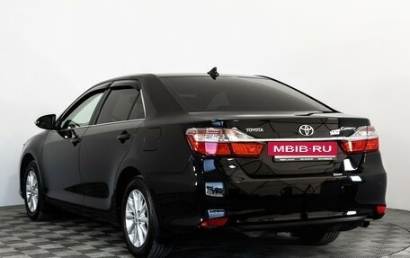 Toyota Camry, 2017 год, 1 899 000 рублей, 7 фотография