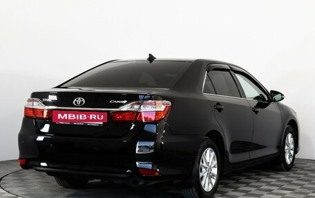 Toyota Camry, 2017 год, 1 899 000 рублей, 5 фотография
