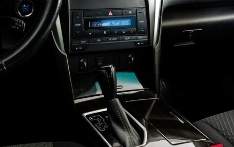 Toyota Camry, 2017 год, 1 899 000 рублей, 15 фотография