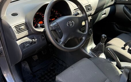 Toyota Avensis III рестайлинг, 2007 год, 700 000 рублей, 9 фотография