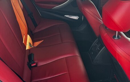 BMW 3 серия, 2011 год, 1 850 000 рублей, 12 фотография