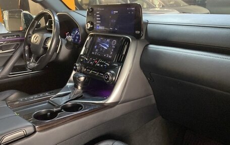 Lexus LX, 2023 год, 16 970 000 рублей, 7 фотография