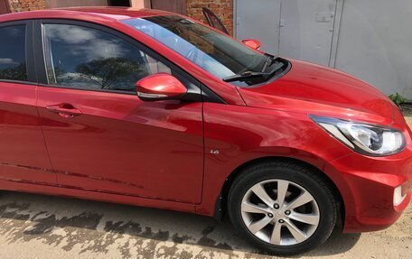 Hyundai Solaris II рестайлинг, 2011 год, 890 000 рублей, 6 фотография