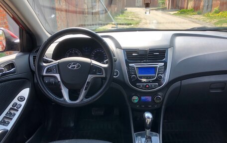 Hyundai Solaris II рестайлинг, 2011 год, 890 000 рублей, 11 фотография