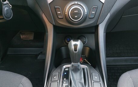 Hyundai Santa Fe III рестайлинг, 2013 год, 1 800 000 рублей, 21 фотография
