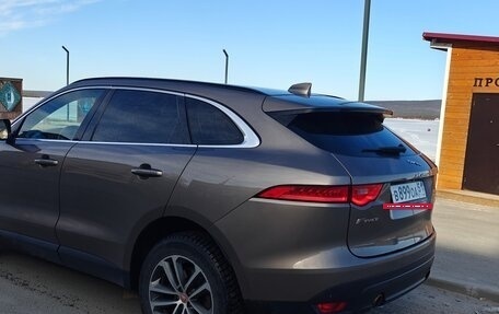 Jaguar F-Pace, 2017 год, 2 490 000 рублей, 12 фотография