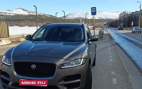 Jaguar F-Pace, 2017 год, 2 490 000 рублей, 11 фотография