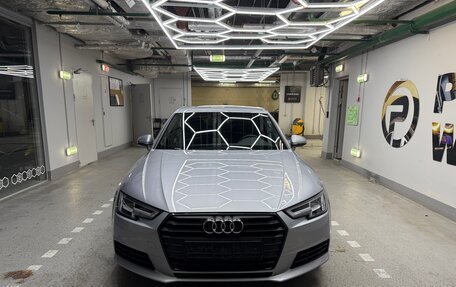 Audi A4, 2019 год, 2 700 000 рублей, 1 фотография