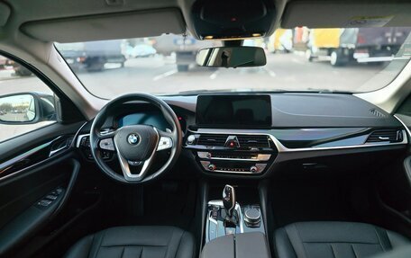 BMW 5 серия, 2021 год, 4 200 000 рублей, 9 фотография