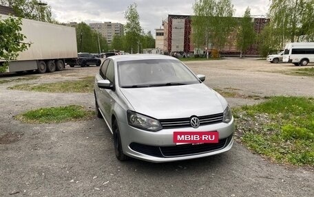 Volkswagen Polo VI (EU Market), 2013 год, 850 000 рублей, 2 фотография