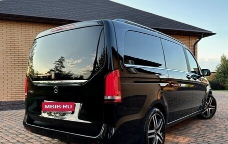 Mercedes-Benz V-Класс, 2014 год, 4 750 000 рублей, 4 фотография