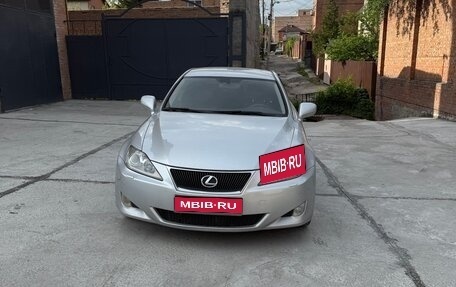 Lexus IS II рестайлинг 2, 2006 год, 1 150 000 рублей, 1 фотография