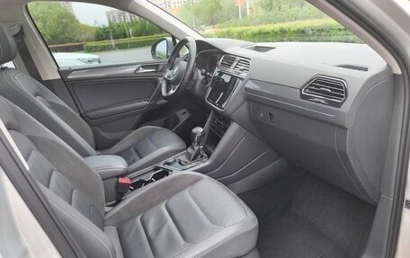 Volkswagen Tiguan II, 2021 год, 2 820 446 рублей, 7 фотография