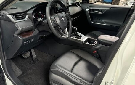 Toyota RAV4, 2021 год, 2 200 441 рублей, 7 фотография