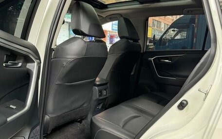 Toyota RAV4, 2021 год, 2 200 441 рублей, 9 фотография