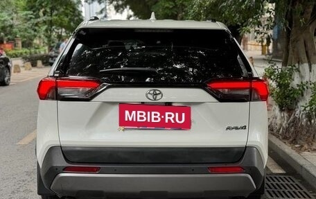 Toyota RAV4, 2021 год, 2 200 441 рублей, 5 фотография