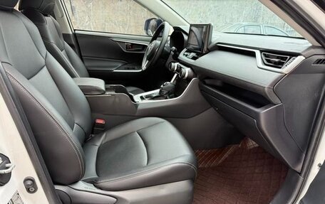 Toyota RAV4, 2020 год, 2 180 441 рублей, 8 фотография