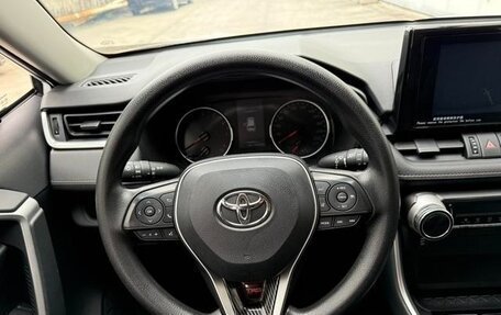 Toyota RAV4, 2020 год, 2 180 441 рублей, 10 фотография
