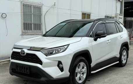 Toyota RAV4, 2020 год, 2 180 441 рублей, 2 фотография