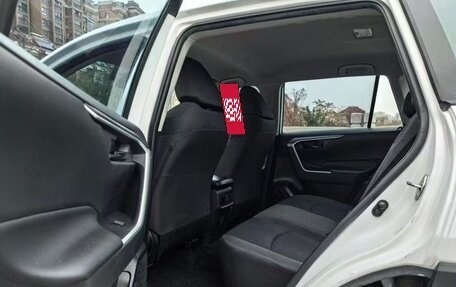 Toyota RAV4, 2020 год, 2 130 441 рублей, 9 фотография