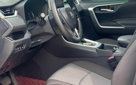 Toyota RAV4, 2021 год, 2 190 441 рублей, 9 фотография