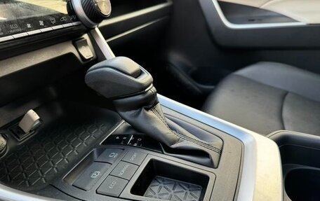 Toyota RAV4, 2020 год, 2 185 441 рублей, 15 фотография