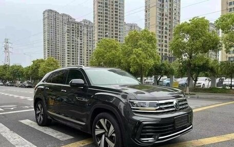 Volkswagen Teramont I, 2021 год, 3 770 446 рублей, 2 фотография