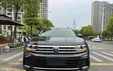Volkswagen Teramont I, 2021 год, 3 770 446 рублей, 3 фотография