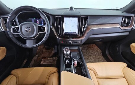 Volvo XC60 II, 2022 год, 2 793 000 рублей, 6 фотография