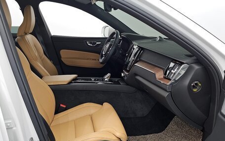 Volvo XC60 II, 2022 год, 2 793 000 рублей, 10 фотография