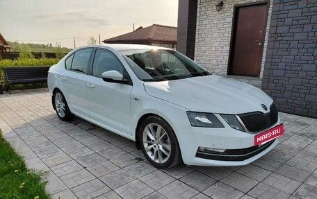 Skoda Octavia, 2019 год, 1 800 000 рублей, 2 фотография