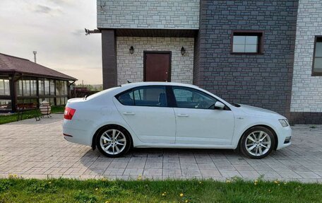 Skoda Octavia, 2019 год, 1 800 000 рублей, 4 фотография