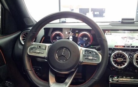 Mercedes-Benz GLB, 2022 год, 2 880 020 рублей, 11 фотография