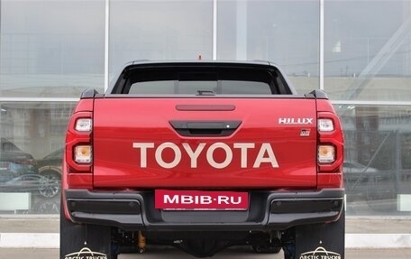 Toyota Hilux VIII, 2022 год, 7 500 000 рублей, 4 фотография