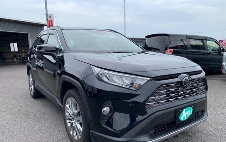 Toyota RAV4, 2021 год, 2 313 000 рублей, 3 фотография