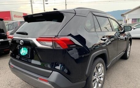 Toyota RAV4, 2021 год, 2 313 000 рублей, 5 фотография