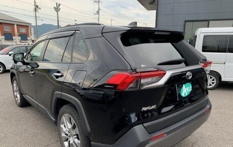 Toyota RAV4, 2021 год, 2 313 000 рублей, 7 фотография