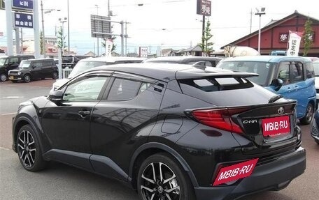 Toyota C-HR I рестайлинг, 2021 год, 1 600 000 рублей, 3 фотография