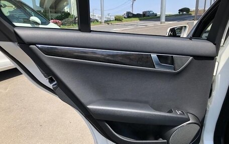 Mercedes-Benz C-Класс, 2013 год, 1 150 000 рублей, 24 фотография