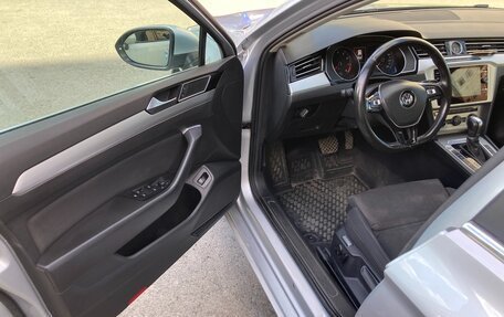 Volkswagen Passat B8 рестайлинг, 2018 год, 2 300 000 рублей, 4 фотография