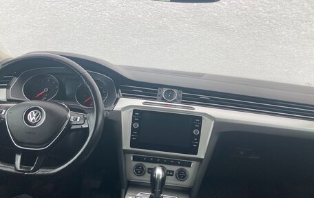 Volkswagen Passat B8 рестайлинг, 2018 год, 2 300 000 рублей, 3 фотография