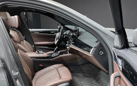 BMW 5 серия, 2022 год, 7 752 000 рублей, 10 фотография