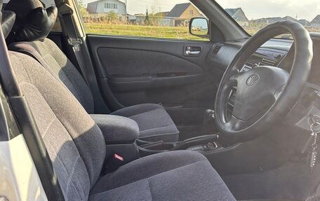 Toyota Carina, 2001 год, 650 000 рублей, 5 фотография