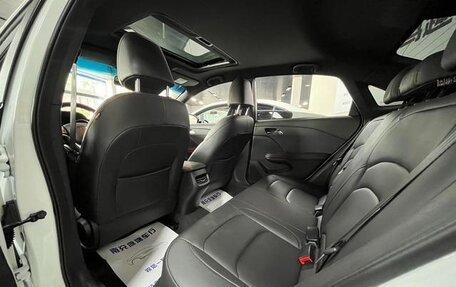 Chevrolet Monza, 2022 год, 1 215 000 рублей, 10 фотография