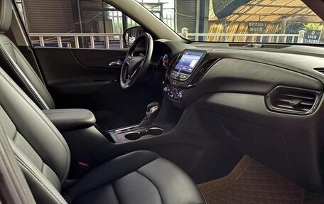 Chevrolet Equinox III, 2022 год, 1 550 000 рублей, 8 фотография