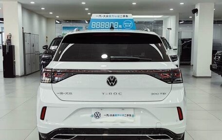 Volkswagen T-Roc I, 2025 год, 2 490 000 рублей, 4 фотография